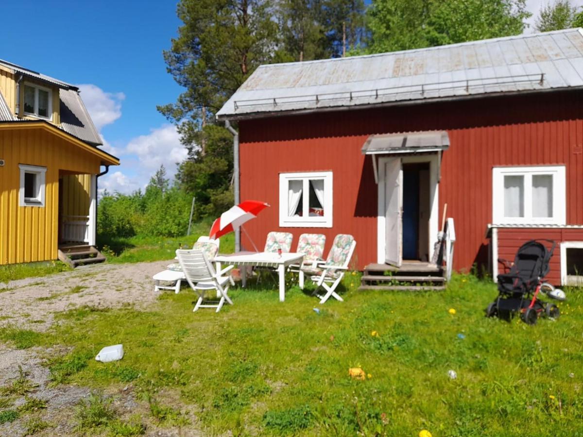 Summer Bedroom, Outside Toilet, Shower, Kitchen. 120 M From Sandbach. Bracke  ภายนอก รูปภาพ
