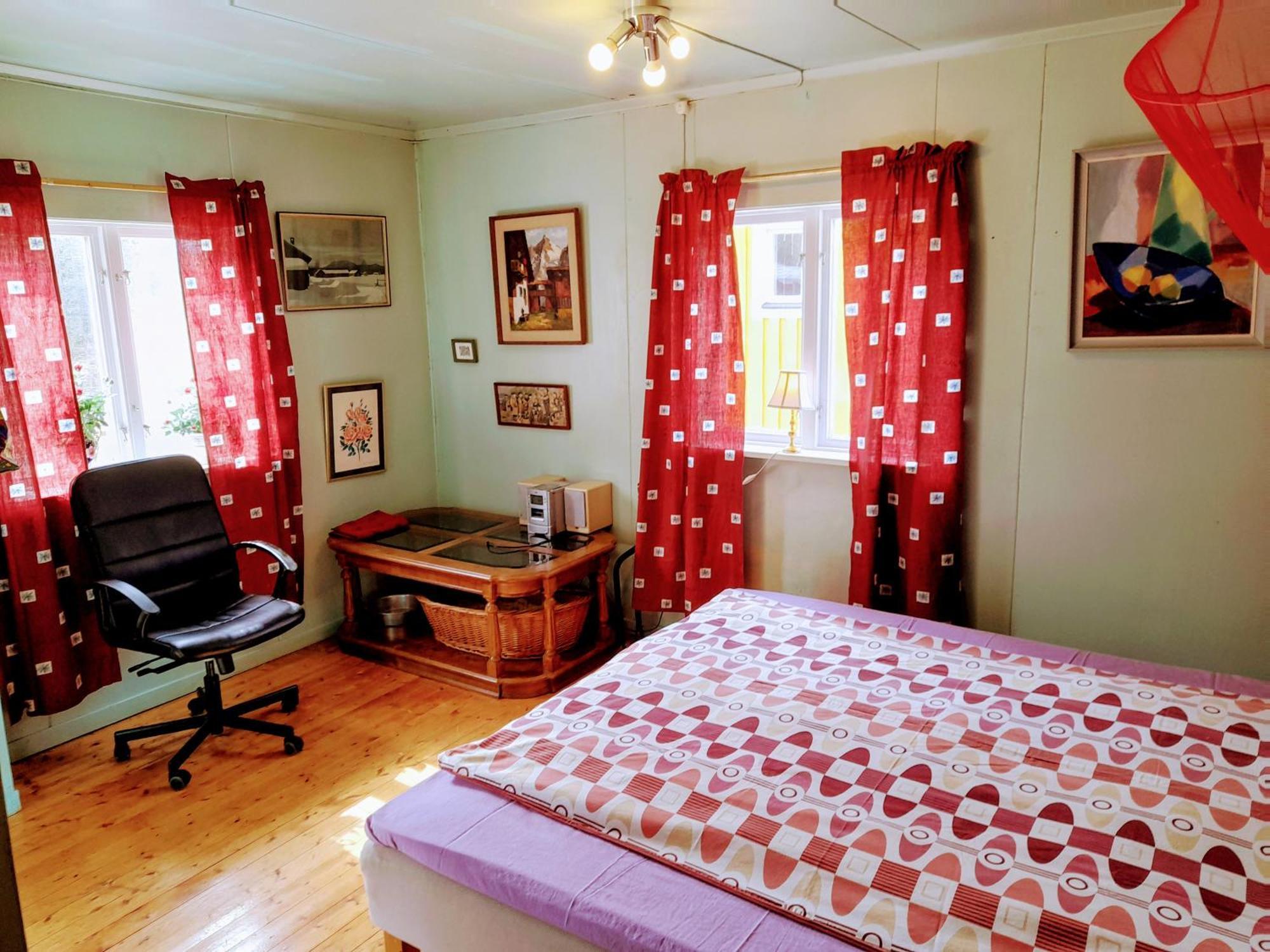 Summer Bedroom, Outside Toilet, Shower, Kitchen. 120 M From Sandbach. Bracke  ภายนอก รูปภาพ