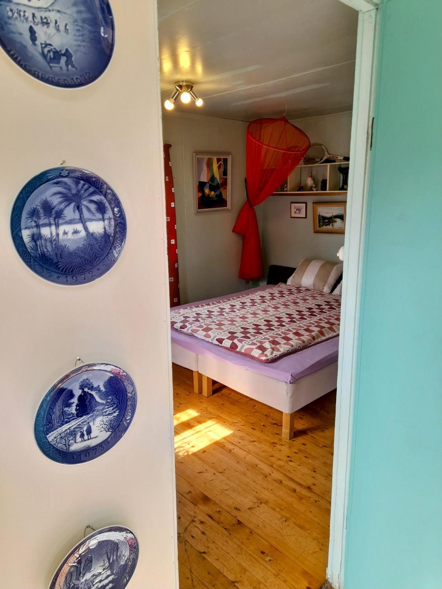 Summer Bedroom, Outside Toilet, Shower, Kitchen. 120 M From Sandbach. Bracke  ภายนอก รูปภาพ